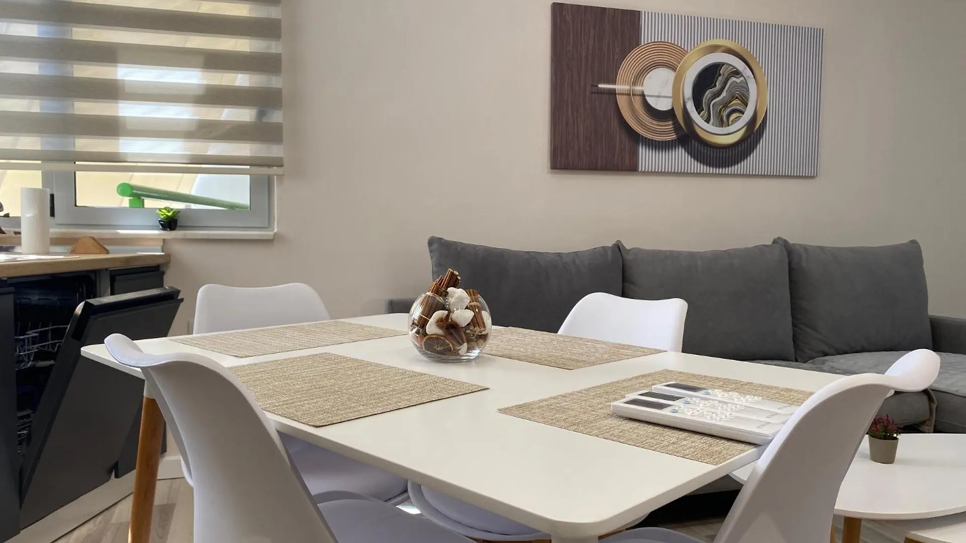 Central Cozy Apartment Tirana